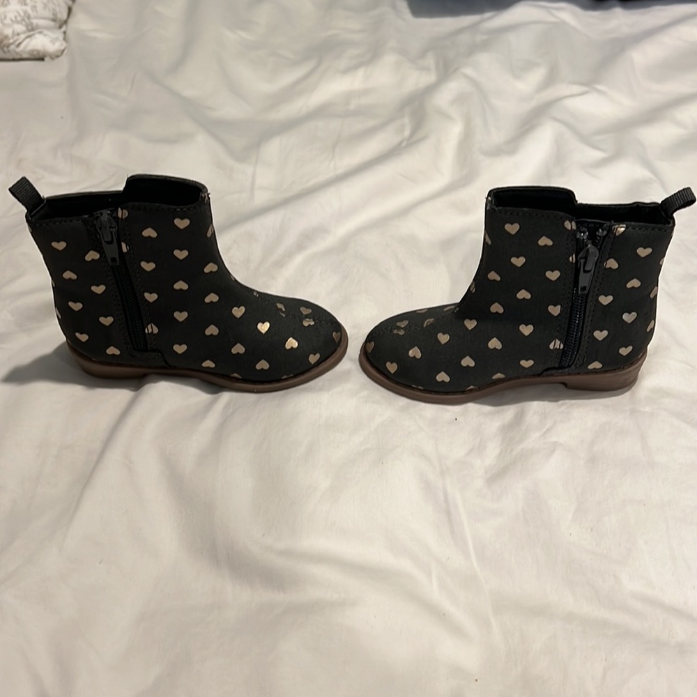 Used 5T boots with hearts (gold and dark gray-blackish) - Picture 4 of 5